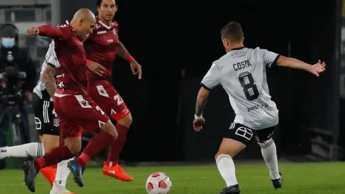 Chupete Suazo se lesionó contra Colo Colo en el torneo nacional
