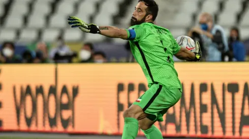 Claudio Bravo quedó con buenas sensaciones para afrontar las eliminatorias.