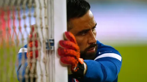 A Claudio Bravo no se le pasa por la cabeza quedar fuera de Qatar 2022