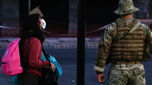 ¿A qué hora inicia el toque de queda?