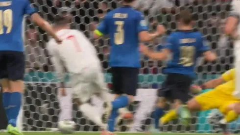 Morata anotó un golazo en el final para levantar a España