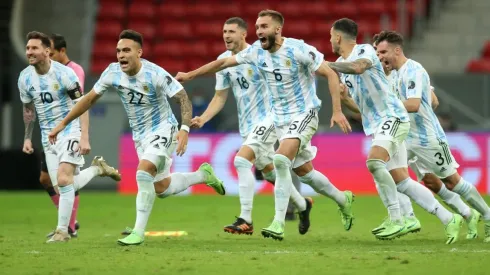 Lautaro encabeza el festejo de Argentina