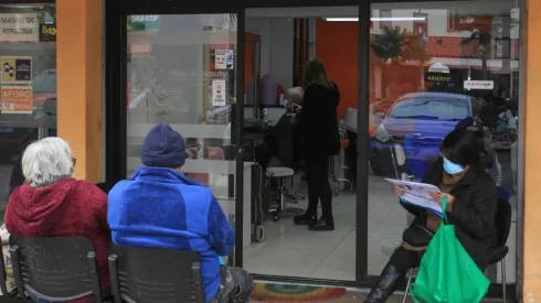 Los negocios han debido adaptarse a las medidas sanitarias.