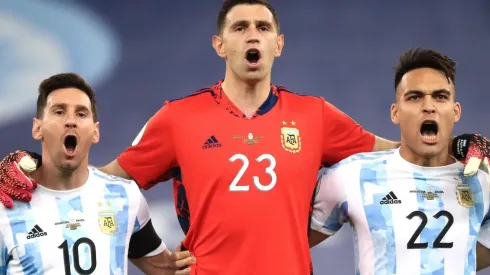 El Dibu Martínez se quedó sin videollamada por falta de celular con 4G