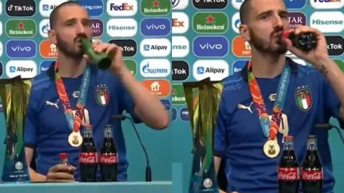 Leonardo Bonucci celebra en la conferencia tomando Coca Cola y cerveza