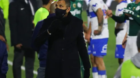 Poyet analiza el partido con Colo Colo