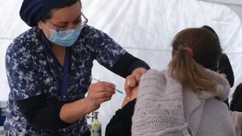 ¿A quién le toca vacunarse contra el Covid-19 este jueves?