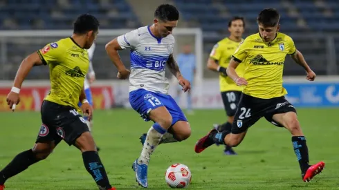 El formado en la UC respaldó el trabajo de sus colegas y criticó la dureza con que los medios apuntan a los clubes y jugadores.