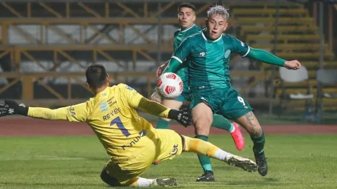 Rodelindo Román juega un duelo clave por la permanencia ante Colchagua.