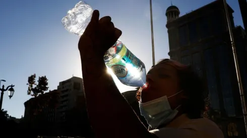 Vuelve el calor a la capital. Foto: Agencia Uno.