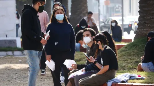 A los beneficiarios se les entrega una tarjeta que pueden gastar en comida.