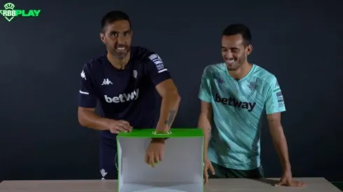 Claudio Bravo tuvo una entretenida dinámica en la red social del Betis.