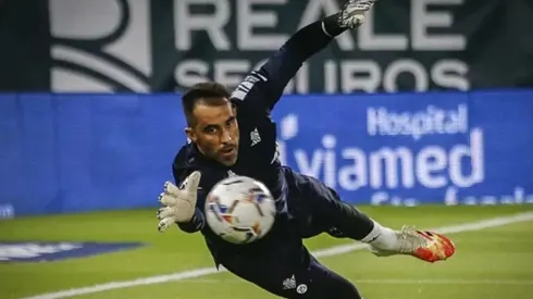 El arquero de 38 espera que las lesiones no lo aquejen esta temporada para poder ser un pilar para Pellegrini y el Betis.