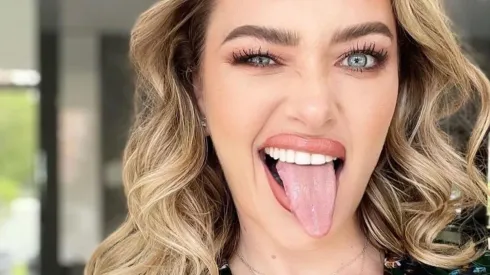 Daniela Nicolás protagonizó la principal controversia de la semana pasada, tras el destape de su relación con el viudo de Javiera Suárez, el doctor Cristian Arriagada.