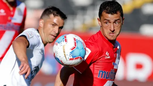 Colo Colo ha perdido los últimos dos partidos jugados en el Monumental ante Curicó Unido.