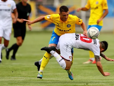 Charles es titular en el Leverkusen a un mes de las eliminatorias