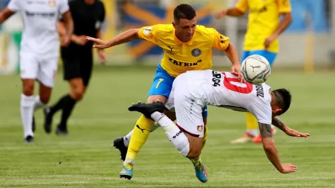 Charles Aránguiz dijo presente en la victoria 3-0 del Leverkusen ante el Lokomotive Leipzig