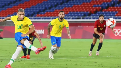 Richarlison ejecutó de la peor manera posible su penal.