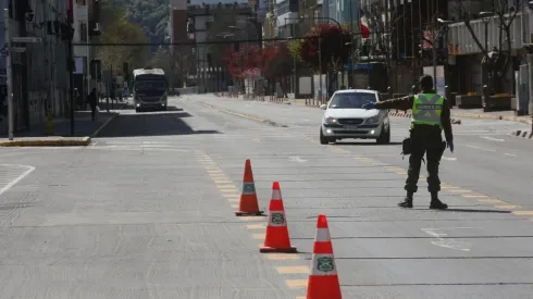 Santiago debe esperar mayor porcentaje de vacunados para cambiar la medida.