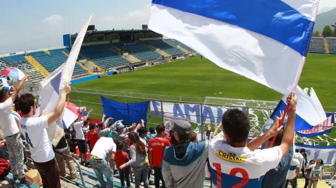 La UC podrá contar con hinchas en el estadio San Carlos de Apoquindo.