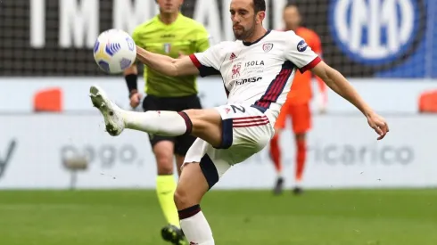 Betis de Pellegrini va por el fichaje de Godín.