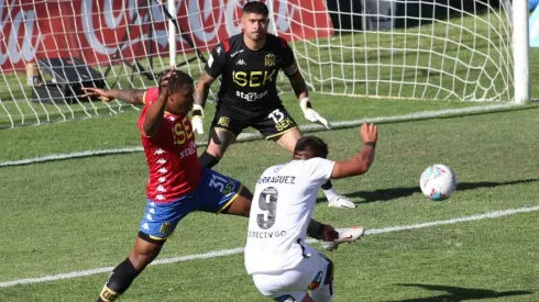 Unión Española vs Colo Colo será uno de los partidos que podrá recibir gente en el Estadio Santa Laura.