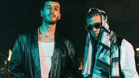 Sebastián Yatra y Jhay Cortez en la portada de Delincuente.