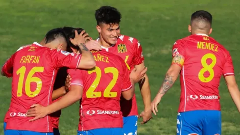 En Unión Española sufren con el Covid y pierden a dos jugadores ante Colo Colo.