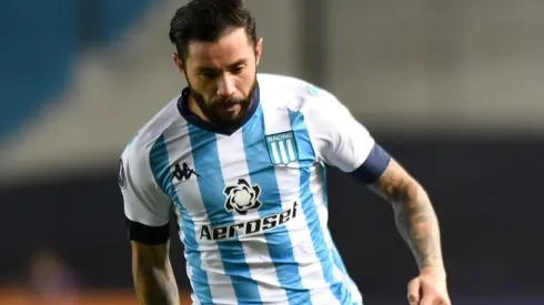 Racing derrotó a Newell's con presencia de Eugenio Mena