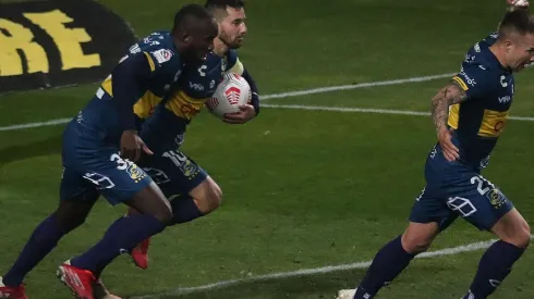 Everton viene de caer como local 2-1 ante Melipilla. (Foto: Agencia Uno).