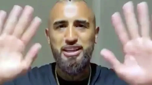 Una versión tierna de Arturo Vidal sorprendió con un saludo televisivo para su madre Jacqueline Pardo
