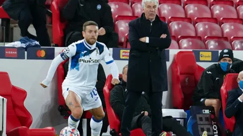 Papu Gómez casi se va a los combos con su ex entrenador.