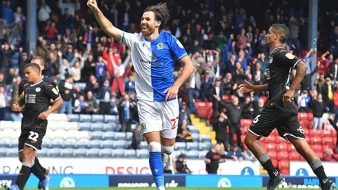 Brereton Díaz va por un nuevo triunfo con el Blackburn Rovers