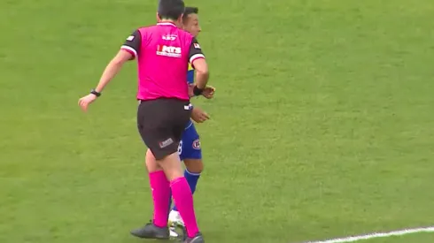 Aranda le silbó en los oídos a Sagredo, que cayó al piso de inmediato