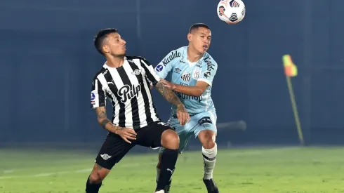 Libertad ganó en Paraguay y, gracias al gol de visita, avanza a semis de Sudamericana