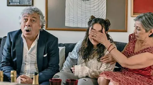 Caszely actuando en "Un loco matrimonio en cuarentena"