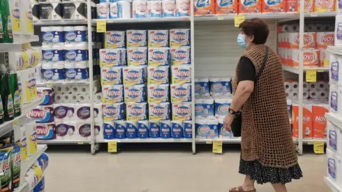 ¿A qué hora cierran los supermercados este sábado?