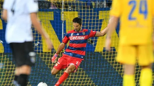 Buffon vistió los colores del Parma tras 20 años de su salida.