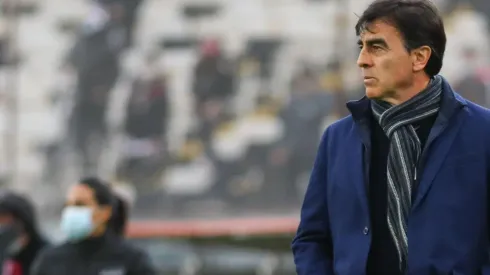 Gustavo Quinteros durante el partido de Colo Colo ante Antofagasta.