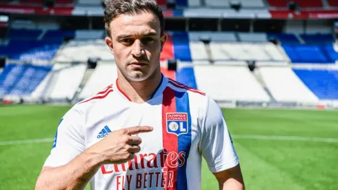 Shaqiri dejó atrás el Liverpool y firmó en el Lyon