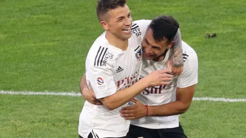 Costa y Morales festejan en Colo Colo.