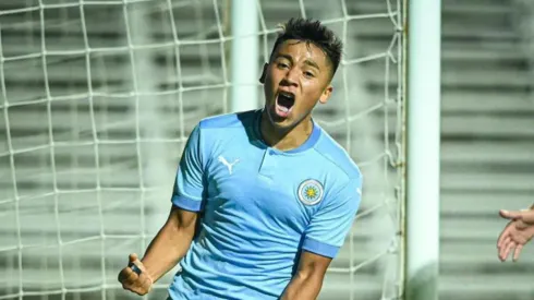 Marcelo Allende festejando en el Montevideo City Torque | Foto: Archivo