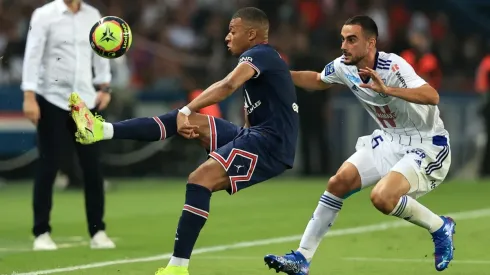 Kylian Mbappé sigue en el ojo del huracán del mercado de fichajes.