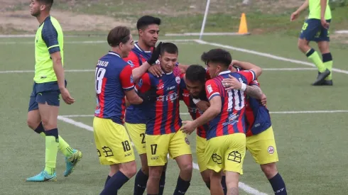 Iberia derrotó a Colina y se mantuvo como uno de los líderes de la Segunda División.