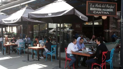 Revisa el aforo permitido en el comercio en Fase 4