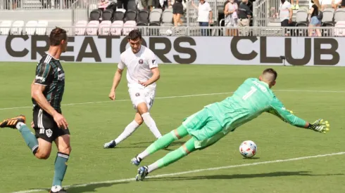Robbie Robinson podrá tener su debut con la selección chilena.