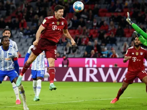 Lewandowski anota triplete y llega a 300 goles con Bayern