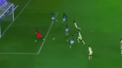 Dávila anotó el gol del empate ante América