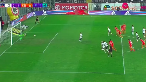 Leandro Requena atajó el penal de Iván Morales.