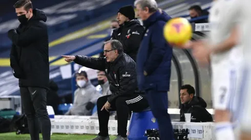 Leeds sumó un sufrido punto ante Burnley.